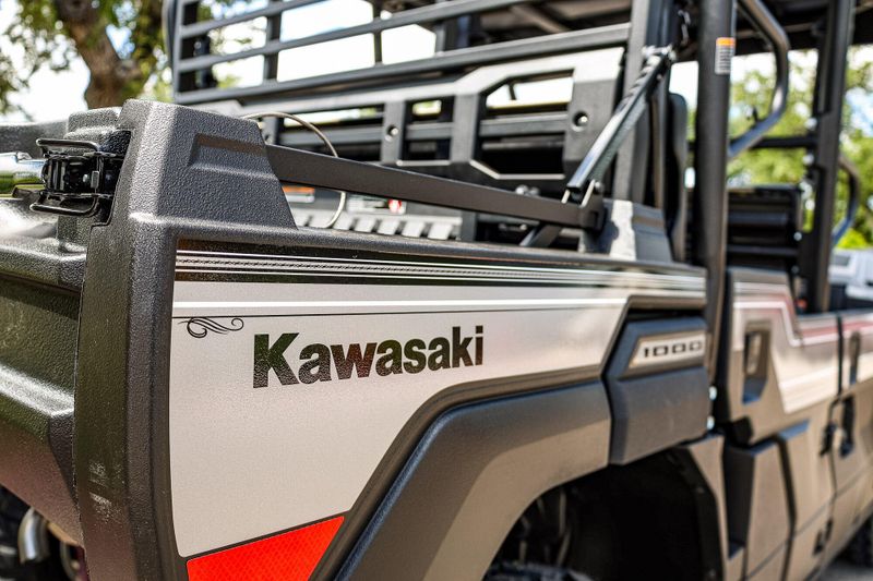 New 2026 Kawasaki MULE PROFXT 1000 LE RANCH EDITION   METALLIC PHANTOM SILVER Image 23