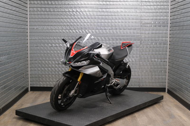 USED 2022 APRILIA RSV4 1100 Image 7