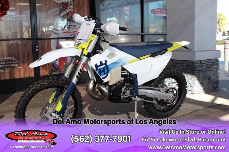 2024 HUSQVARNA TE 250  in a WHITE exterior color. Del Amo Motorsports of Los Angeles (562) 262-9181 delamomotorsports.com 