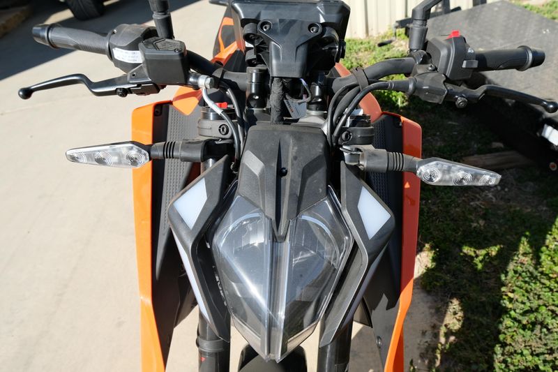 NEW 2025 KTM 390 DUKE Image 8