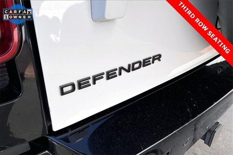 Used 2024 Land Rover Defender X-Dynamic SEImage 7