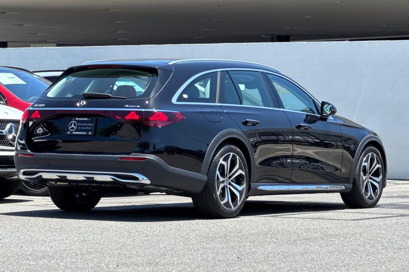 New 2026 Mercedes-Benz E-Class E 450Image 4
