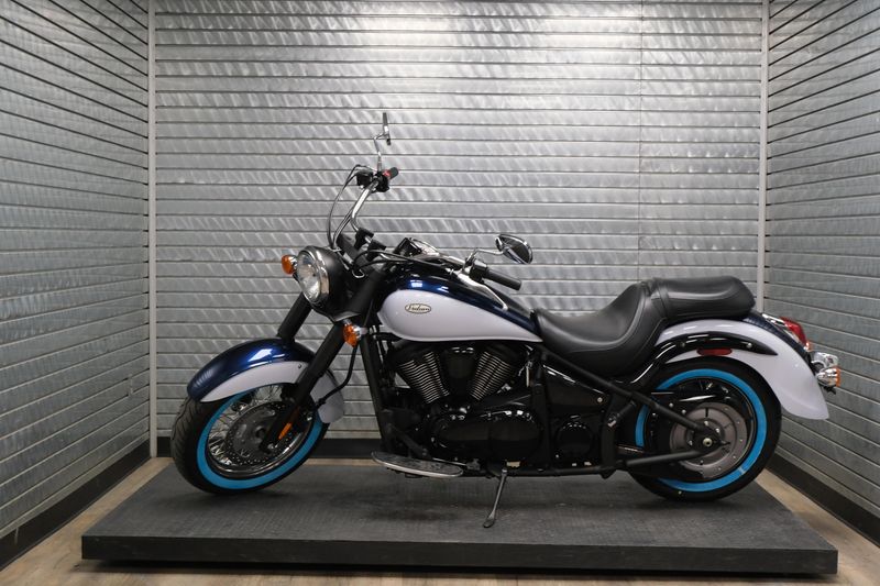 NEW 2026 KAWASAKI VULCAN 900 CUSTOM Image 6