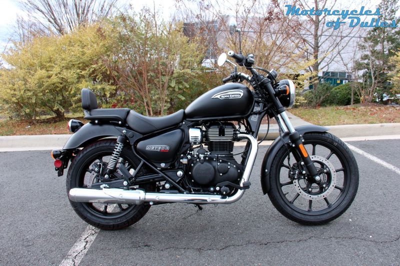2023 Royal Enfield Meteor in a Stellar Black exterior color. Motorcycles of Dulles 571.934.4450 motorcyclesofdulles.com 
