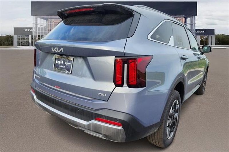 New 2025 Kia Sorento SImage 3