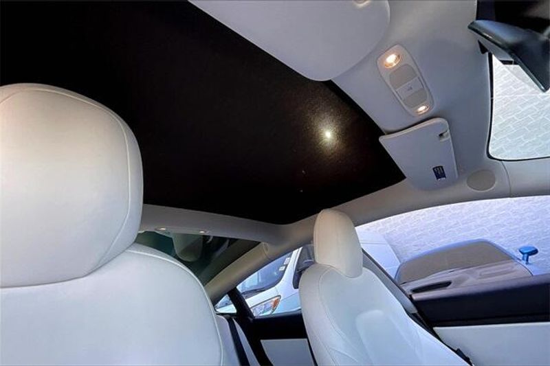 2018 Tesla Model 3 Long RangeImage 29