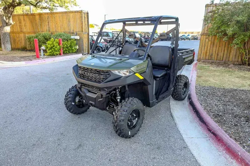 NEW 2026 POLARIS RANGER 1000 EPS Image 8