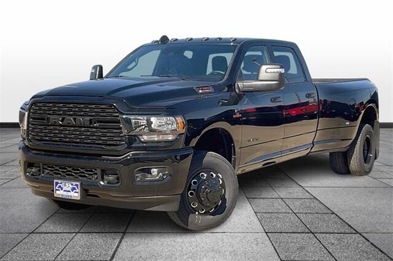 2024 RAM 3500 Lone Star Crew Cab 4x4 8