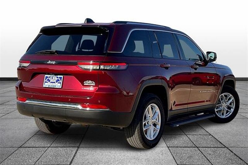 2023 Jeep Grand Cherokee LaredoImage 13