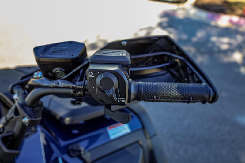 2025 CFMOTO CFORCE 600 TOURING TWILIGHT BLUE Image 13
