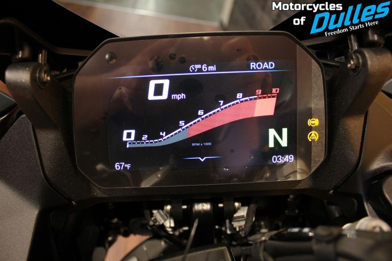 New 2026 BMW R1300RS Image 13