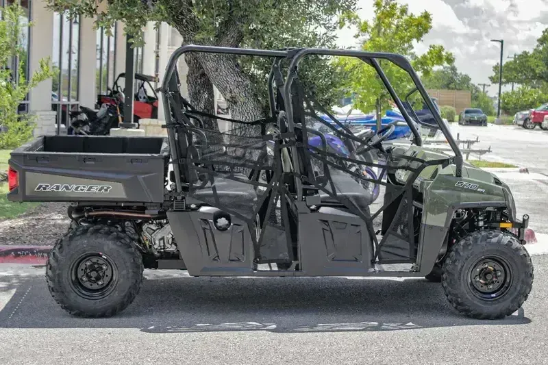 2025 Polaris RANGER CREW 570 FULLSIZE SAGE GREENImage 2