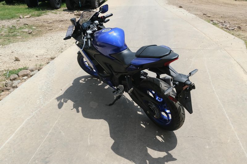 2025 Yamaha YZFR3 ABS TEAM BLUE Image 5