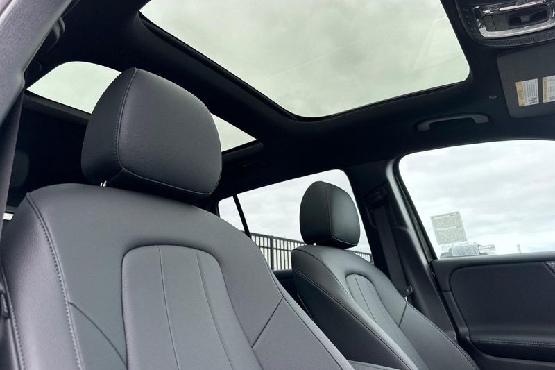 2024 Mercedes-Benz EQB 300Image 19