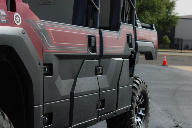 2026 Kawasaki MULE PROFXT 1000 LE PLATINUM RANCH EDITION METALLIC DEEP RED Image 10