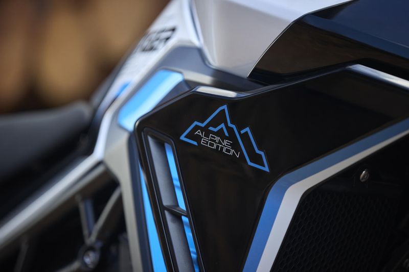 New 2026 Triumph TIGER 900 ALPINE EDITION 