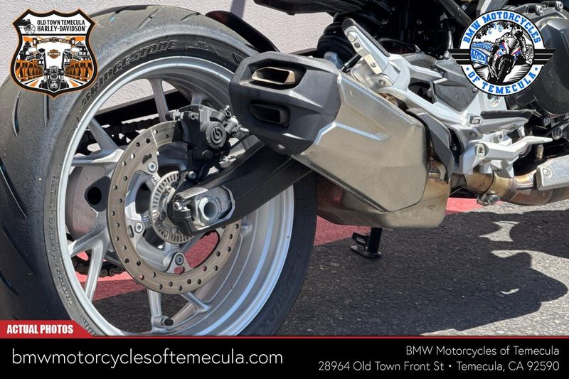 2020 BMW F 900 RImage 14