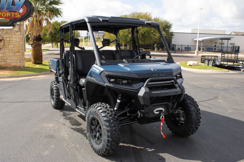 NEW 2026 CAN-AM DEFENDER MAX XT HD11 WITH 1025 INCH TOUCHSCREEN Image 1