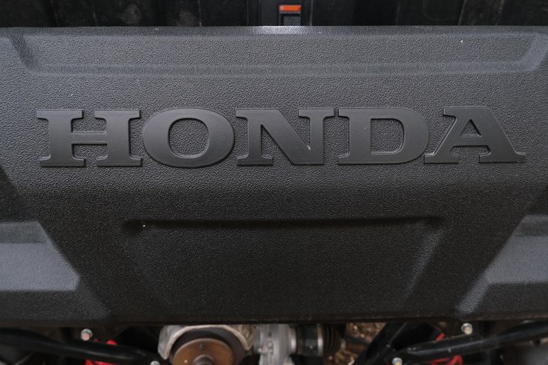 2024 Honda PIONEER 7004 DELUXE REDImage 20