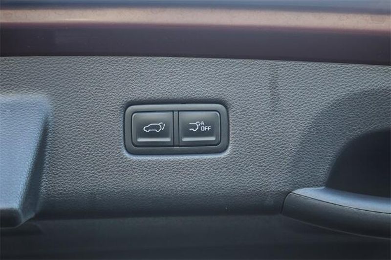 2022 Kia Carnival SX PrestigeImage 28