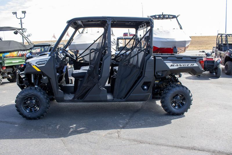 NEW 2026 POLARIS RANGER CREW 1000 PREMIUM Image 5