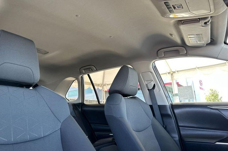 Used 2025 Toyota RAV4 XLEImage 16