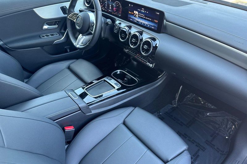 Used 2025 Mercedes-Benz CLA 250Image 17