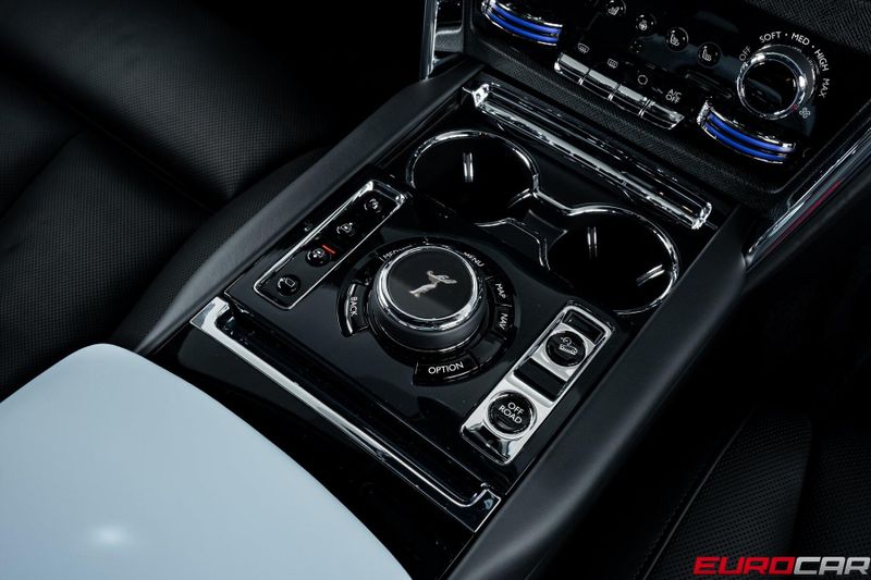 Used 2024 Rolls-Royce Cullinan *BESPOKE INTERIOR * SHOOTING STAR HEADLINER*Image 28