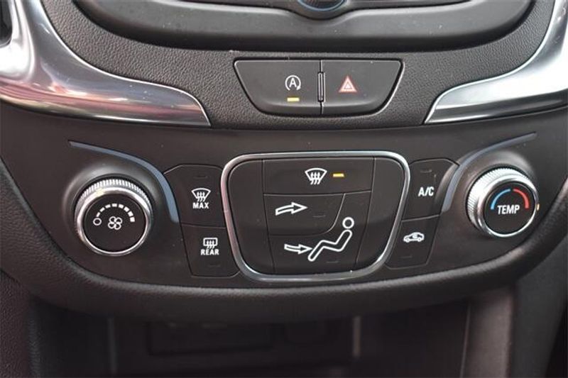 Used 2023 Chevrolet Equinox LTImage 29