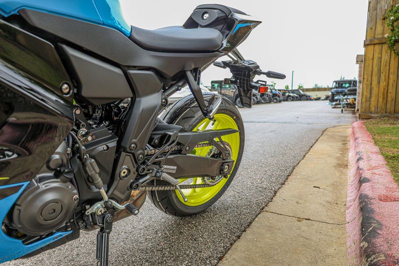 NEW 2026 YAMAHA YZFR7 Image 5
