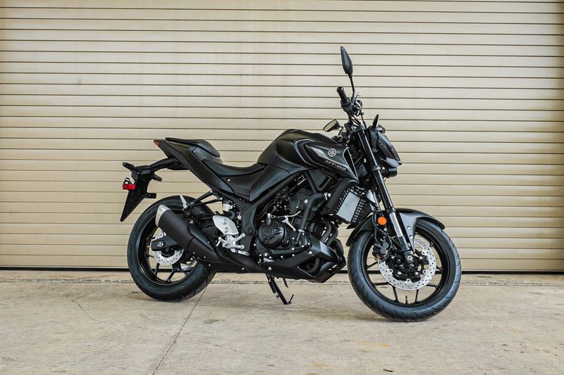 2024 Yamaha MT03 MATTE STEALTH BLACKImage 5