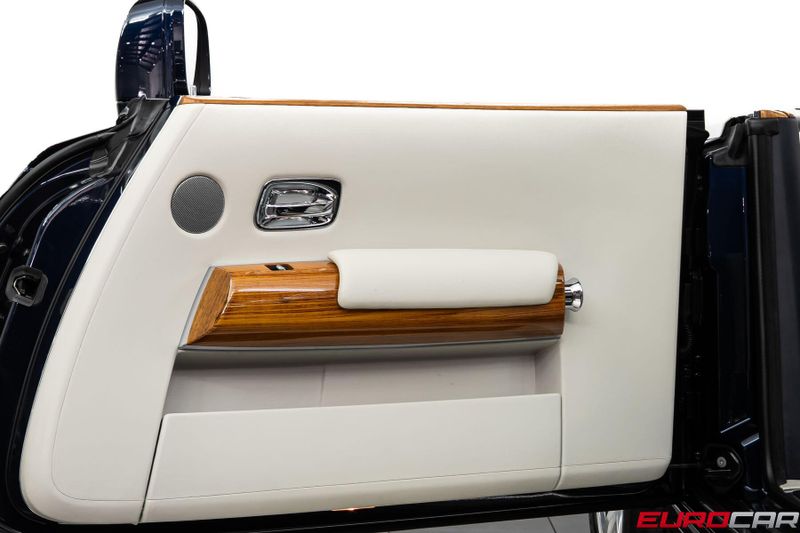 2010 Rolls-Royce Phantom Drophead Coupe *RARE INTERIOR * IMMACULATE CONDITION*Image 25