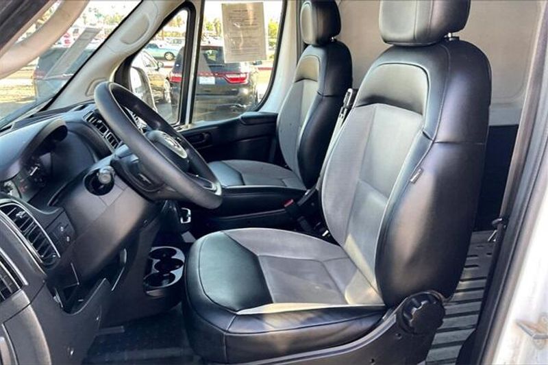 2023 RAM ProMaster 2500 High RoofImage 21