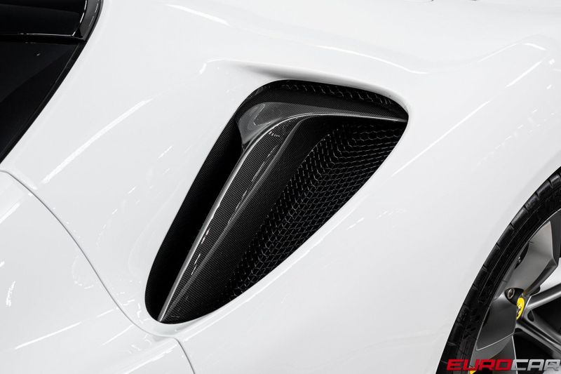 Used 2022 Ferrari SF90 Stradale *SUSPENSION LIFTER * CARBON FIBER OPTIONS*Image 18
