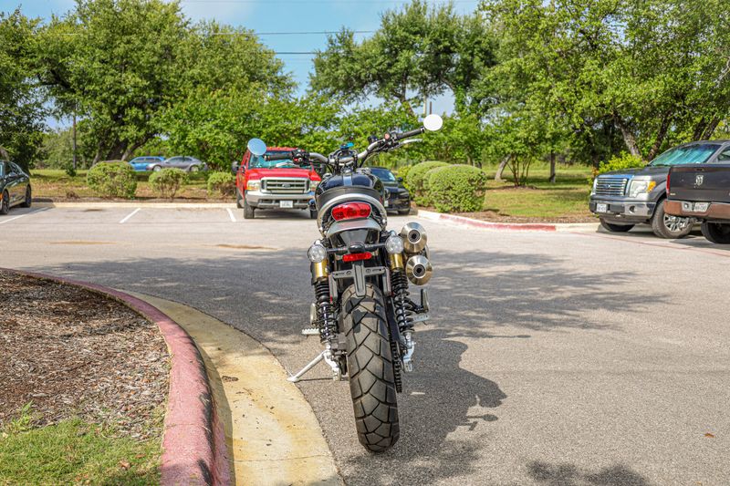 USED 2025 TRIUMPH SCRAMBLER 1200 XE Image 8