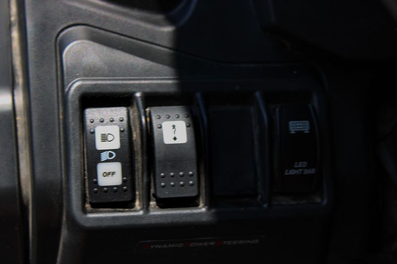 2023 Can-Am DEFENDER MAX HD10 LIMITED GRAY Image 15