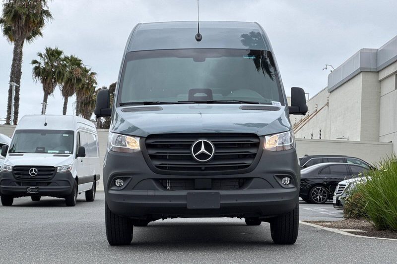 New 2026 Mercedes-Benz Sprinter 2500 Image 6