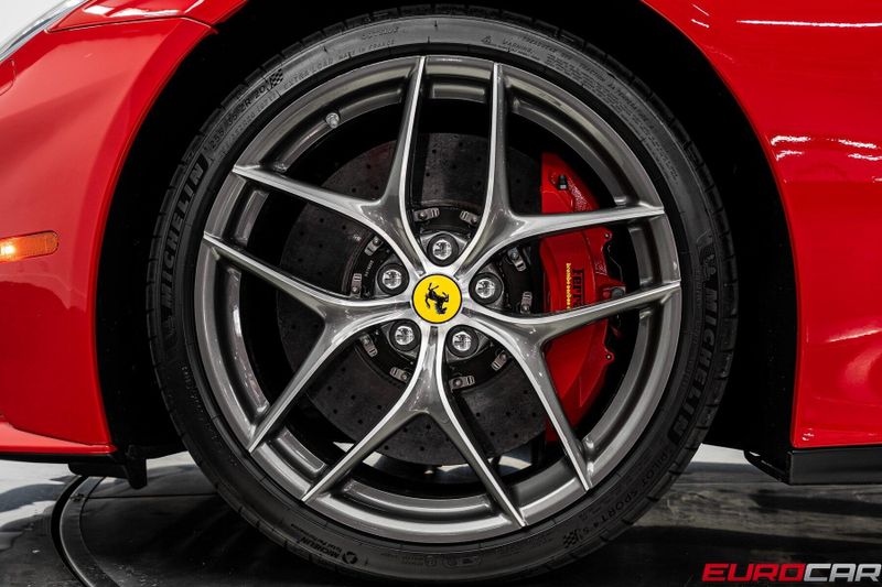 Used 2014 Ferrari F12 Berlinetta *CARBON FIBER LED STEERING WHEEL*Image 22