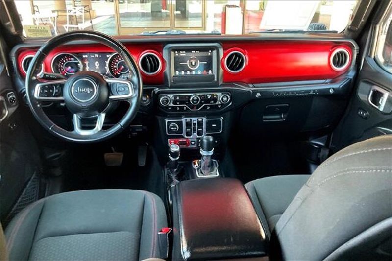2018 Jeep Wrangler Unlimited RubiconImage 15