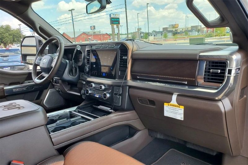 2024 Ford F-250 King Ranch photo 21