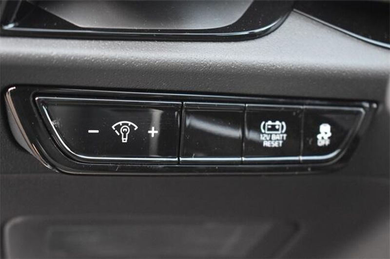 New 2025 Kia Niro EXImage 22