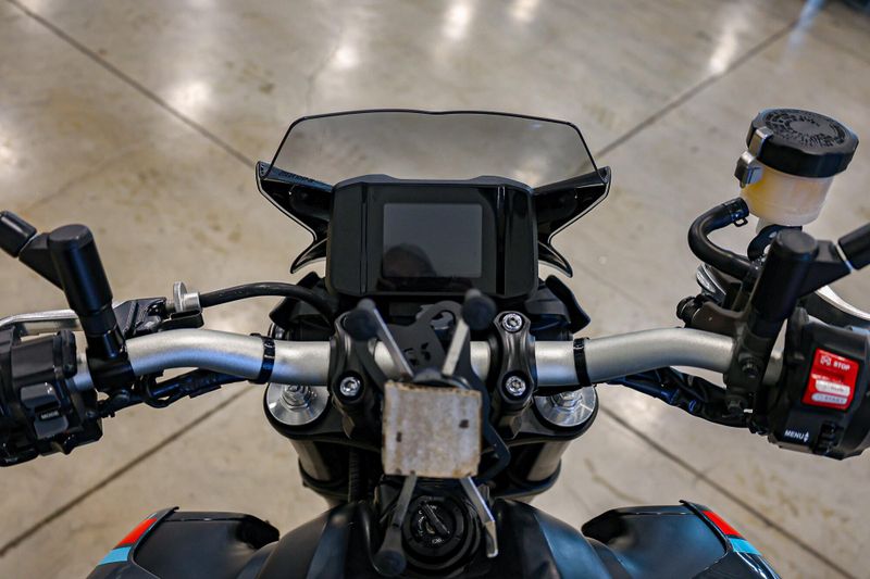 2021 Yamaha MT09 GRAYImage 4