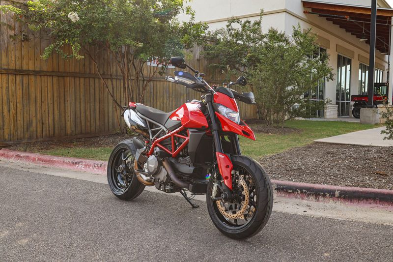 USED 2020 DUCATI HYPERMOTARD 950 SP Image 1