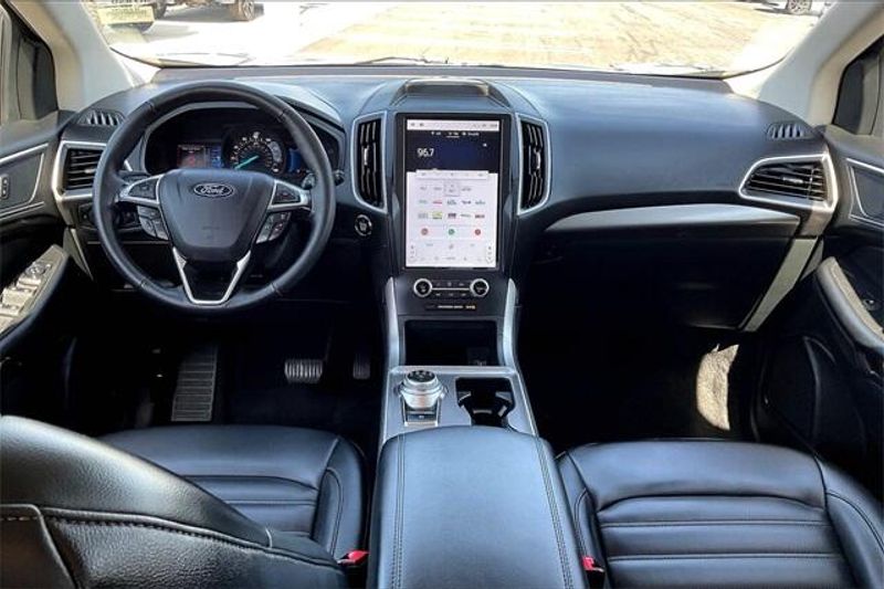 Used 2024 Ford Edge SELImage 15