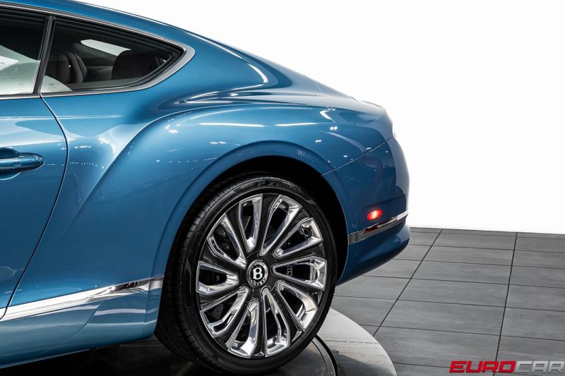 Used 2022 Bentley Continental GT V8 *TRI-COLOR INTERIOR * MULLINER DRIVING SPEC*Image 13