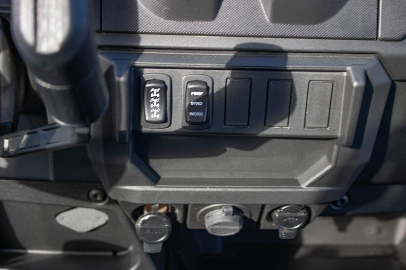 NEW 2026 POLARIS RANGER CREW XP 1000 PREMIUM Image 27