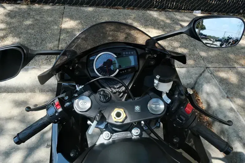 NEW 2026 SUZUKI GSXR600 Image 13