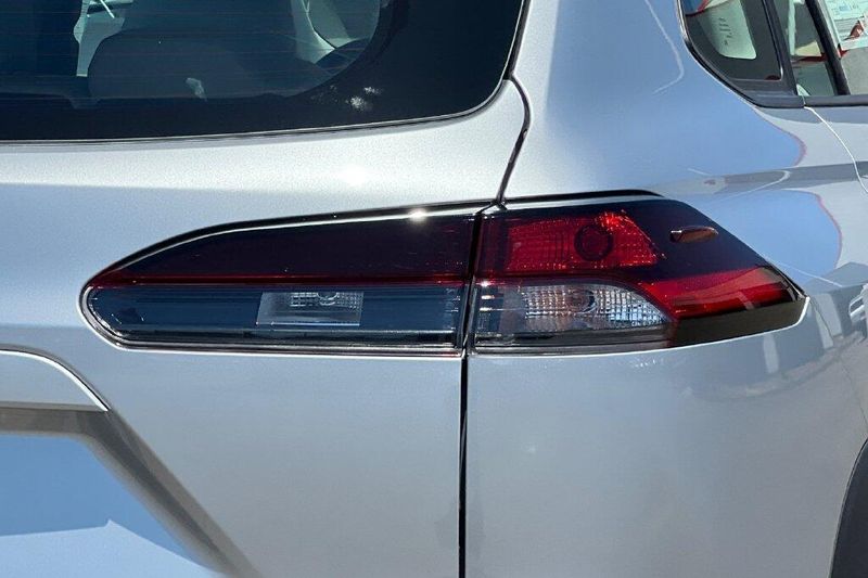 New 2026 Toyota Corolla Cross LImage 29