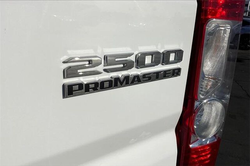 2023 RAM ProMaster 2500 High RoofImage 7