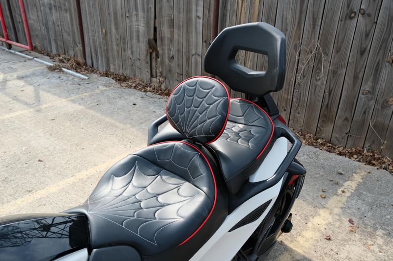 USED 2014 CAN-AM RD SPYDER RS S 991 Image 15